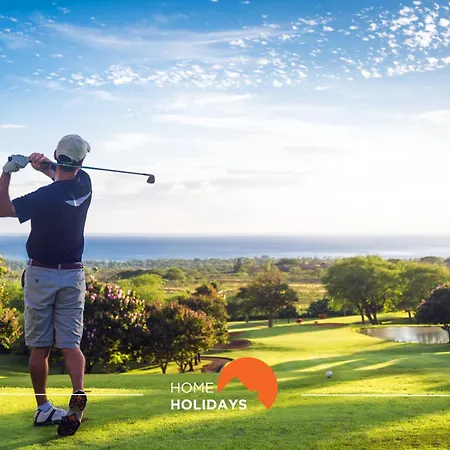 #226 Lii By Holidays *