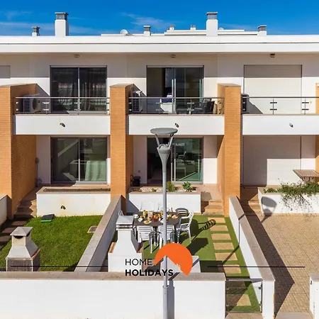 #226 Lii By Holidays * Αλμπουφέιρα